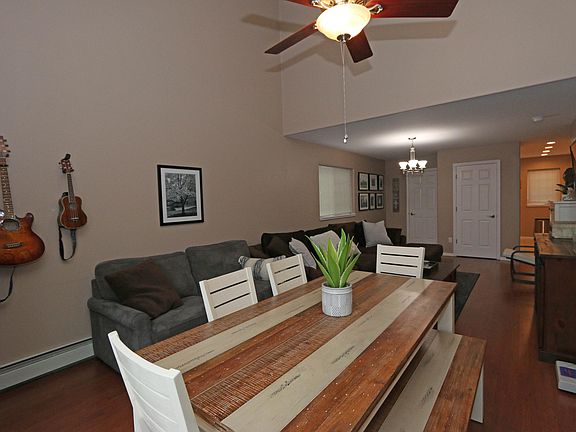 5th image of 11286 Wood River Way
