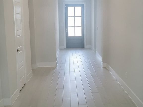 2nd image of 1511 Wolfgang Way