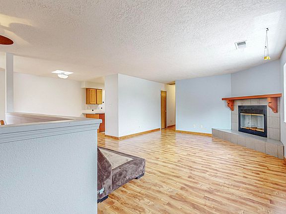 5th image of 5801 Lowell St NE APT 15D