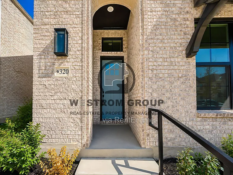 320 Walker Pkwy — Photo 4