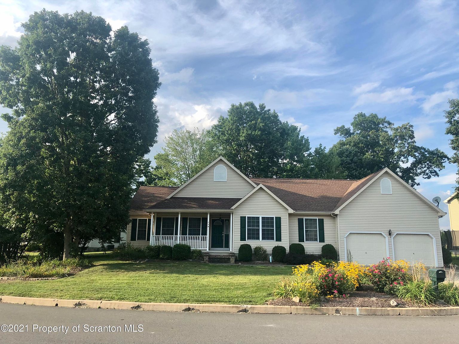 116 S Acorn Hill Dr, Olyphant, PA 18447 Zillow