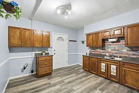 Building Photo - 50-52 Maynard St #3