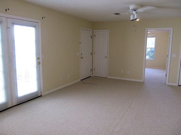 2nd image of 408 Chantilly Dr