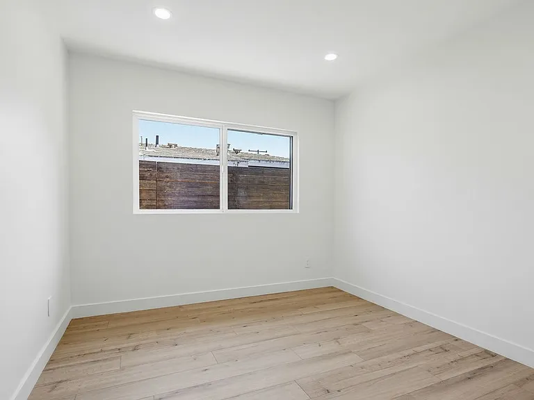 2036 Pomona Ave #A — Photo 17