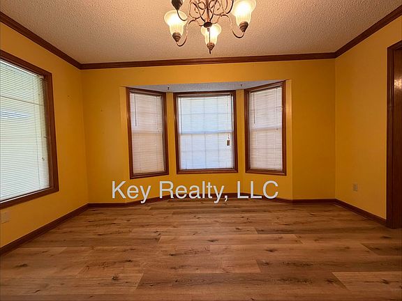 2nd image of 108 Lake Dr