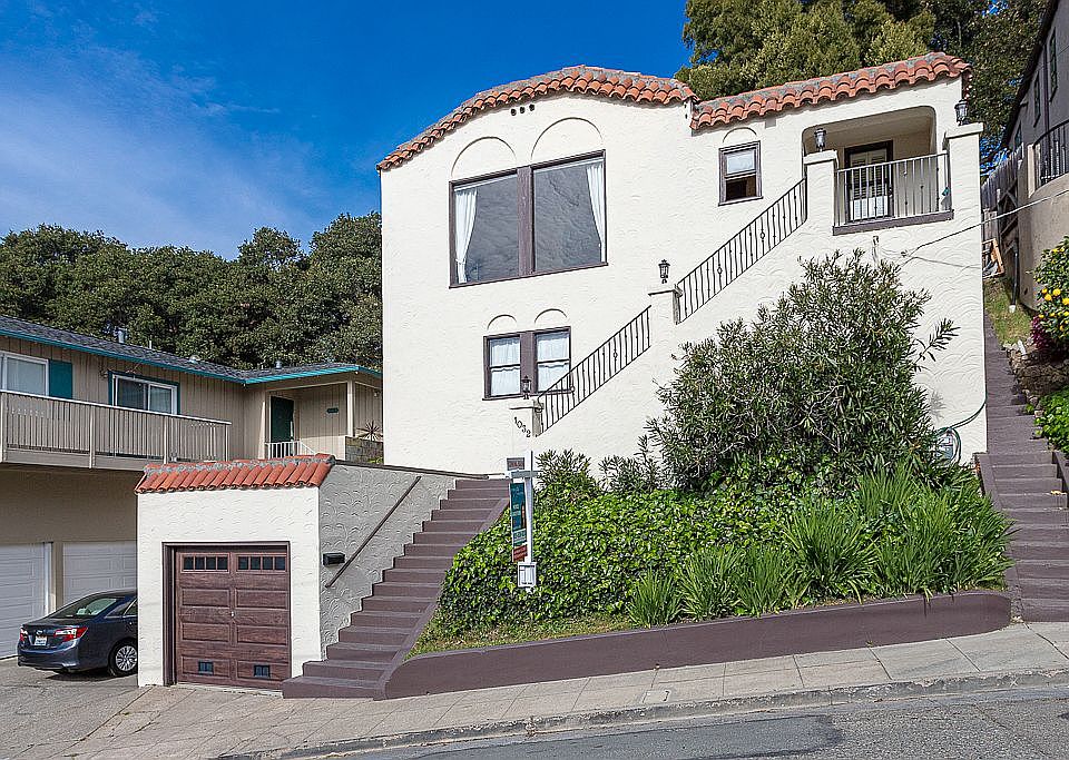 Crocker Highlands Gem!