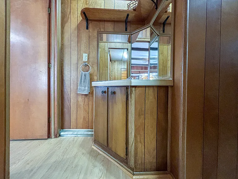 264 Greenwood St — Photo 15