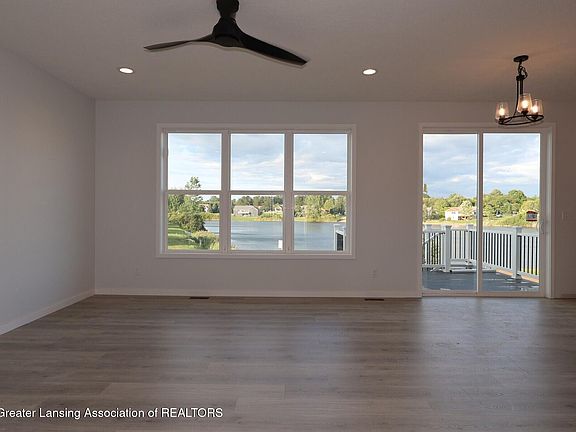 4th image of 619 Landbridge Dr