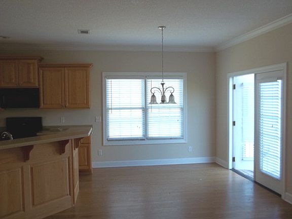 3rd image of 108 Shadow Wood Bnd