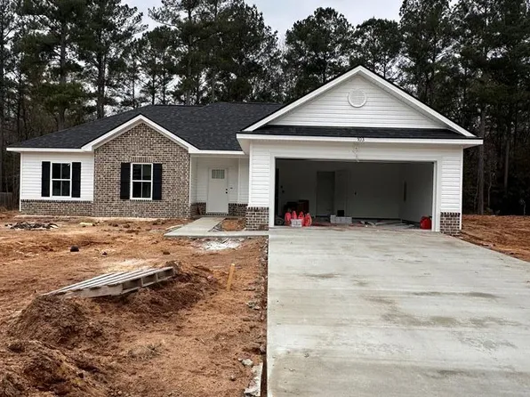 103 NE Clay St, Ludowici, GA 31316