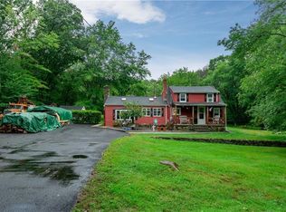 97 Mendon Rd, North Smithfield, RI 02896