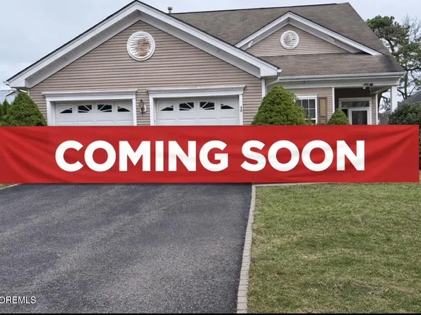 43 Silverspring Drive, Lakewood, NJ 08701