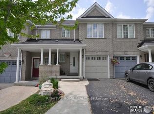 135 Hartford Cres, Newmarket, ON L3X 2Z4