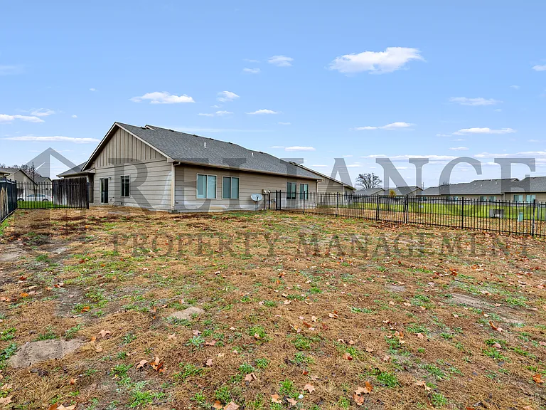 3325 E Aster St — Photo 16