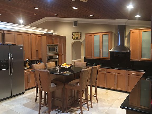5th image of 19901 E Oakmont Dr