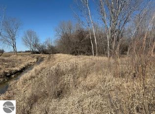 Begole Rd, Alma, MI 48801