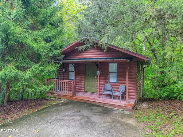 2036 Ridge Rd #2, Pigeon Forge, TN 37863