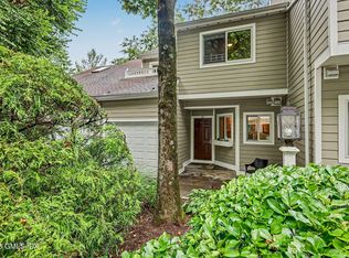 333 Palmer Hill Rd APT 1B, Greenwich, CT 06878