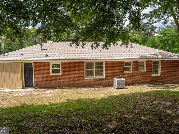 4th image of 3319 Mohawk Rd