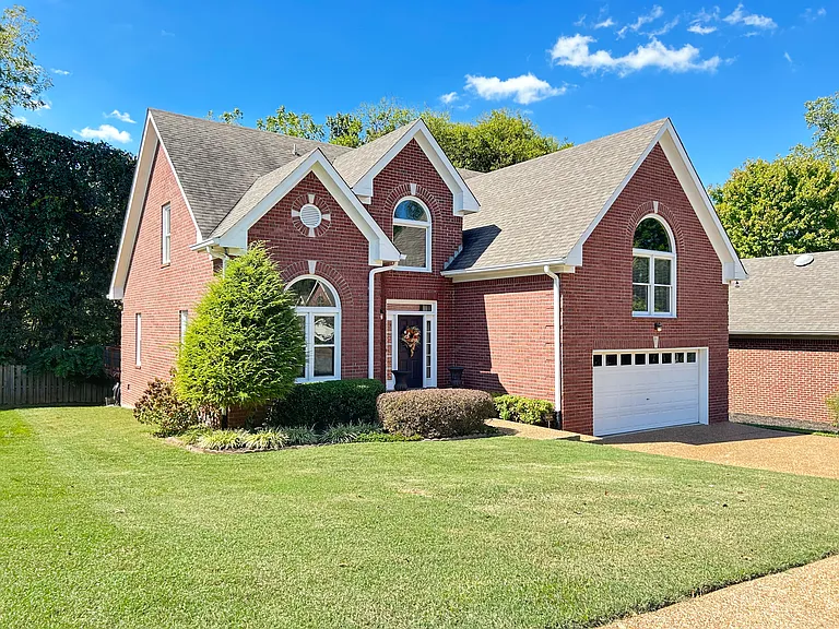 517 Rivercrest Cv — Photo 36