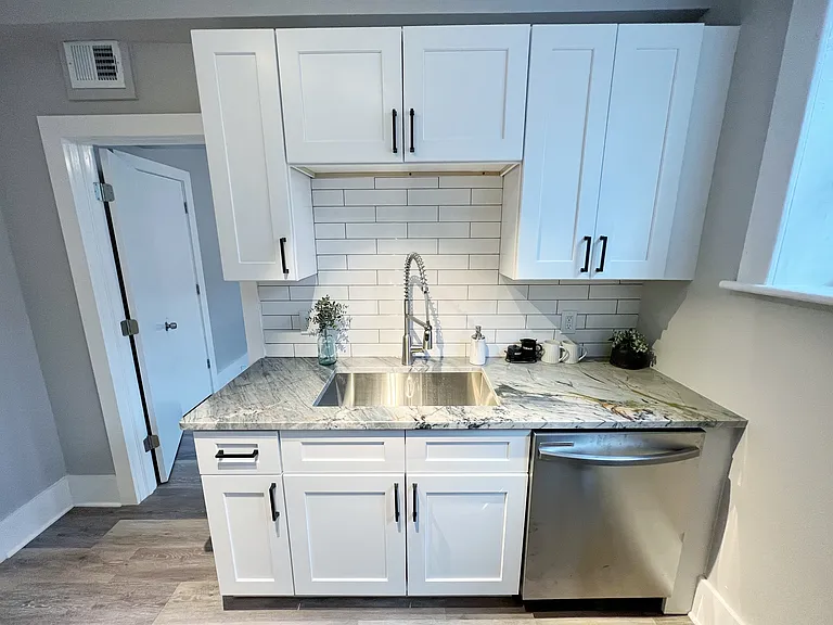 11829 Clifton Blvd #7 — Photo 3