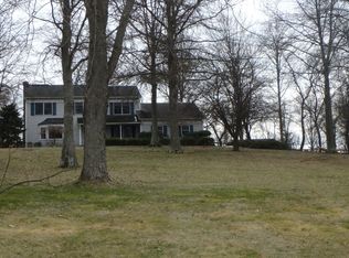 155 Davis Station Rd, Cream Ridge, NJ 08514