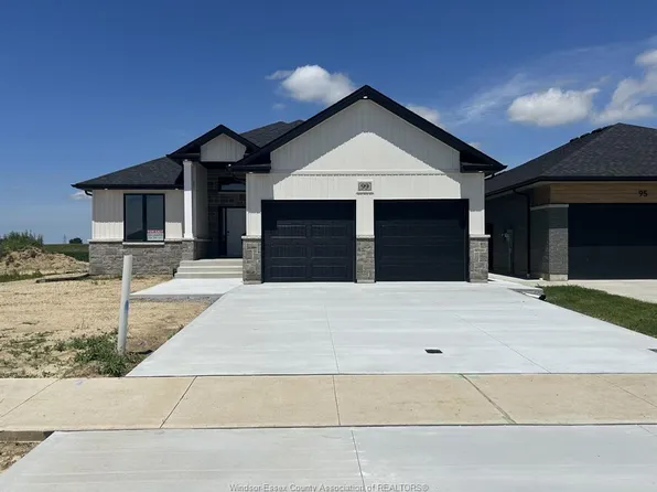 99 Valencia Dr, Chatham Kent, ON N7L 0A9