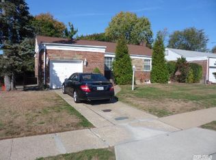 20 Caroline Ave, Elmont, NY 11003