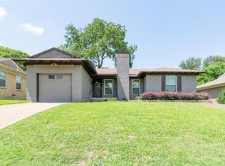 832 Berkinshire Dr, Dallas, TX 75218