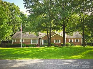 1760 Jacobs Way, Sherrills Ford, NC 28673