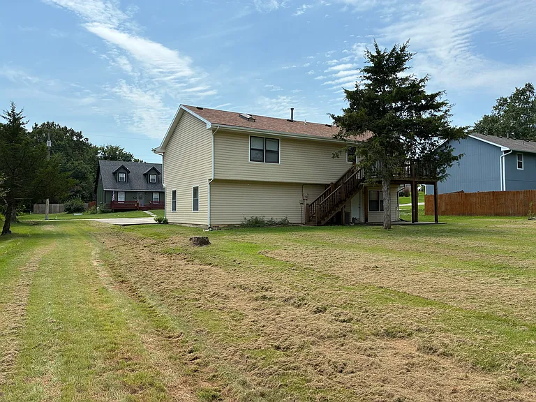 502 Dogwood Dr — Photo 4