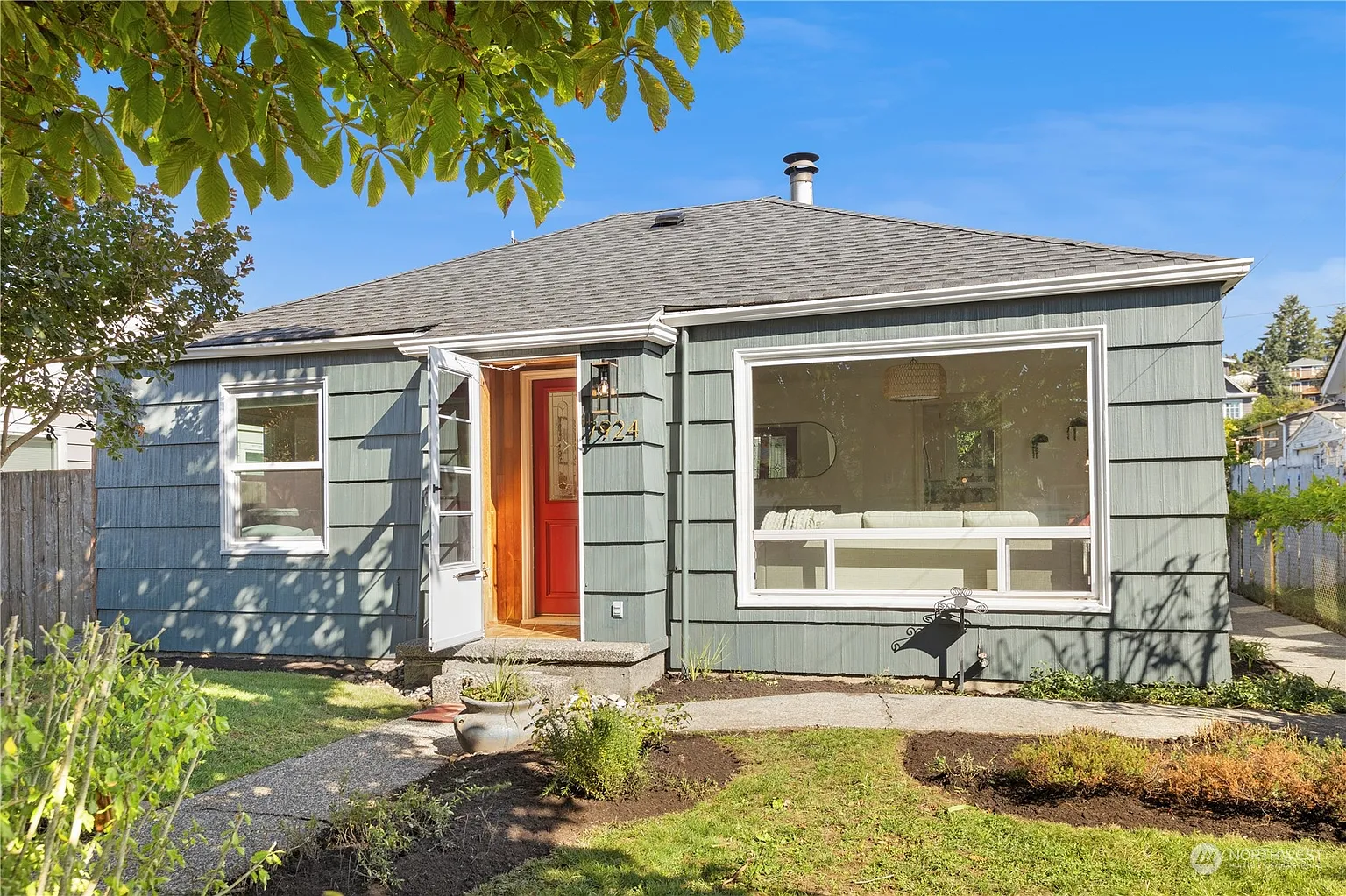 7924 17th Avenue SW photo 1