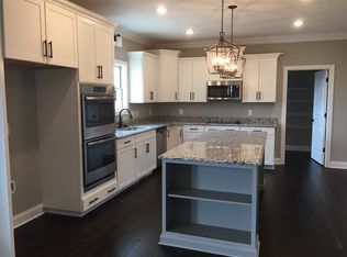 700 Farmington LOT 700, Clarksville, TN 37043