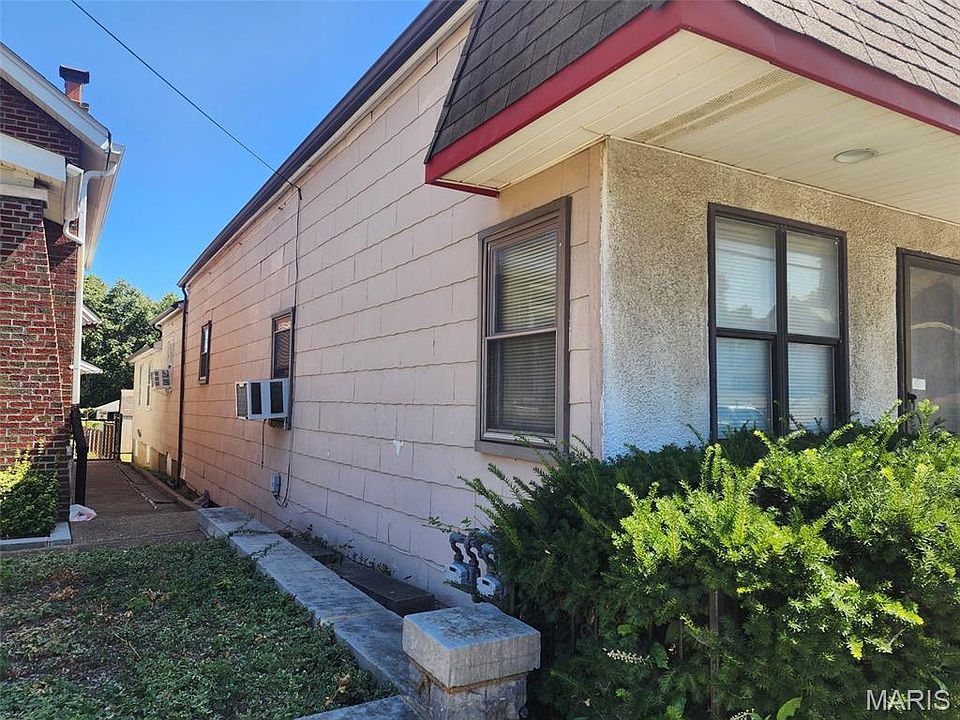 2nd image of 1320 Tamm Ave