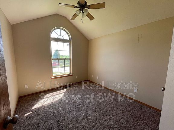 4th image of 3314 N Marion Ave