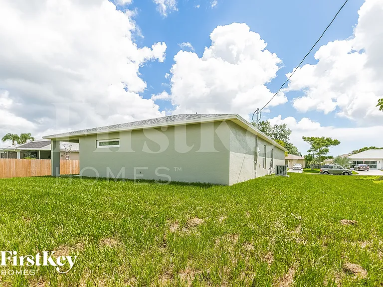 1950 SW Sylvester Ln — Photo 15