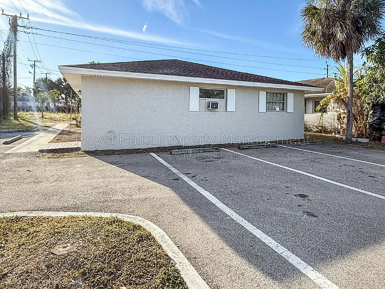 3744 Estelle Ave — Photo 31