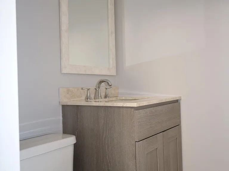 2-nd bathroom