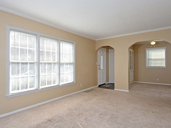 5th image of 6712 Queen Ave S