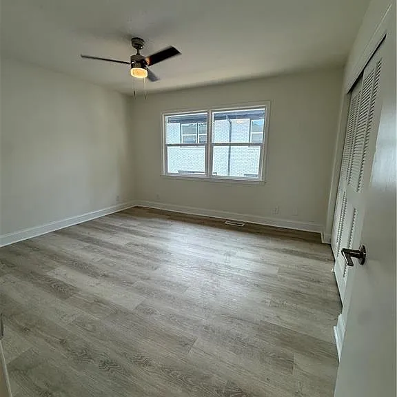 1161 Boulevard — Photo 11