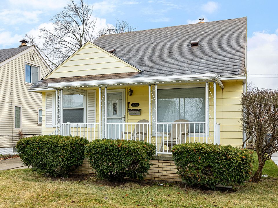 1st image of 2095 Leblanc St