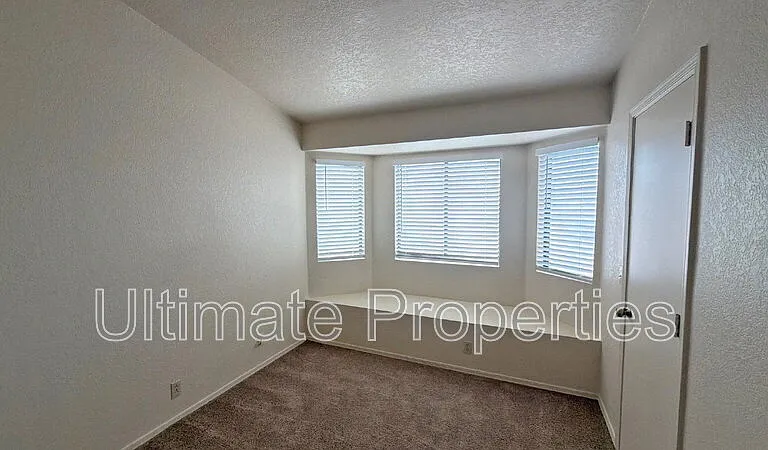 4645 N 99th Dr — Photo 16