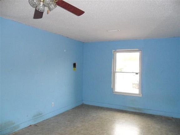5th image of 108 Glenwood Ln