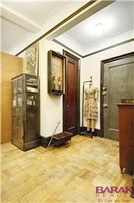 Sold by Barak Realty | media 8