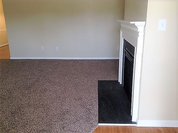 2nd image of 320 Hollow Pine Ct