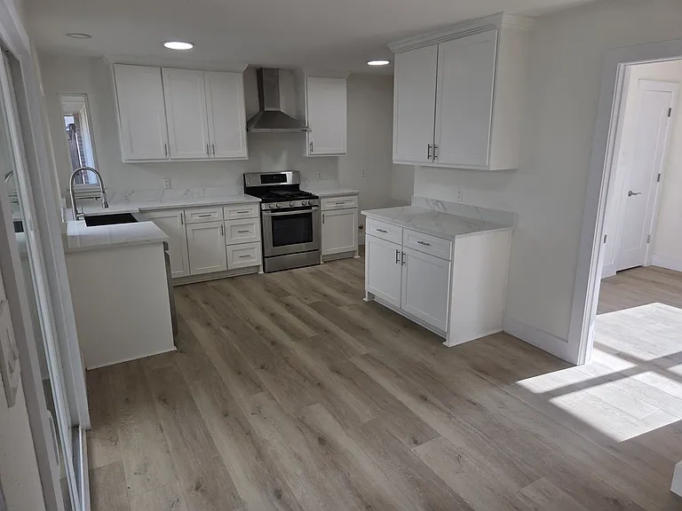 1130 Pyramid Dr — Photo 7