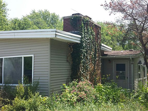2nd image of 6010 E 109th Ave