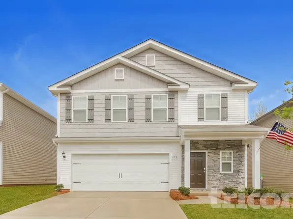 209 Spring Knoll Dr, Charlotte, NC 28262