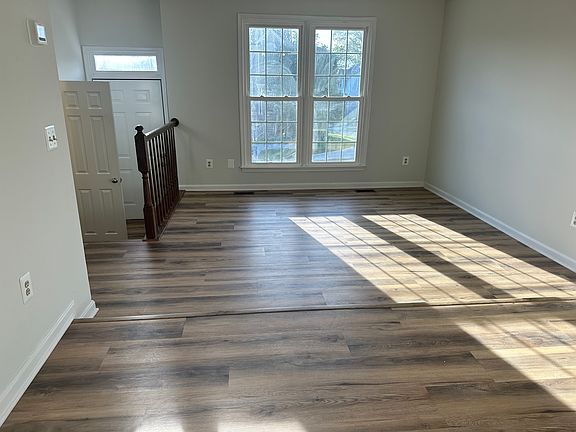 3rd image of 1237 Bond St #3