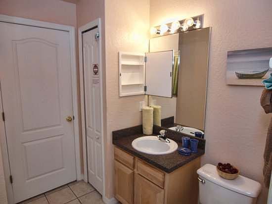 SC5P17839WW-Bathroom